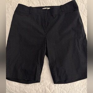 Talbots Polka Dot Elastic Stretch back Waist Shorts 10” length. Size 16